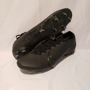 Nike Mens size 12 Mercurial Vapor 13 Elite FG Socc